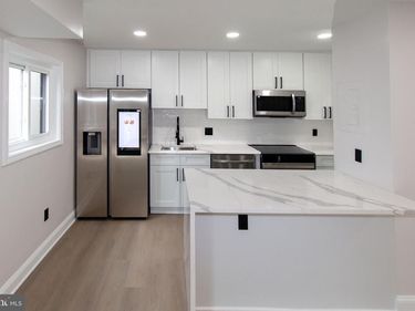 3320 S 28TH STREET , Unit 402, ALEXANDRIA, VA 22302