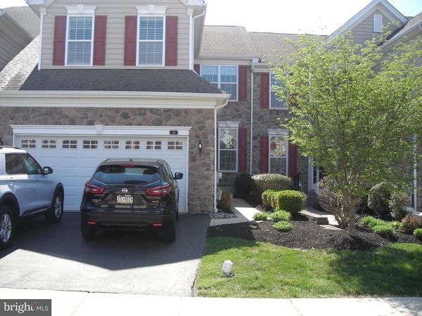 14 IRON HILL WAY , COLLEGEVILLE, PA 19426
