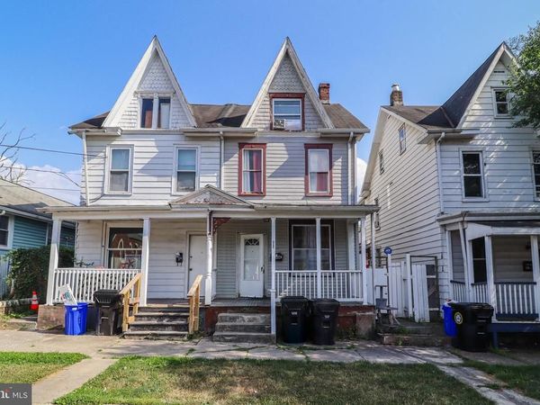 1913 NORTH STREET , HARRISBURG, PA 17103