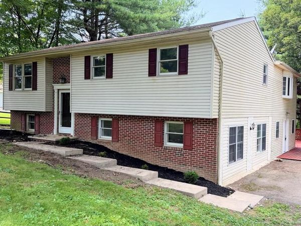 297 W BETHESDA CHURCH ROAD , HOLTWOOD, PA 17532