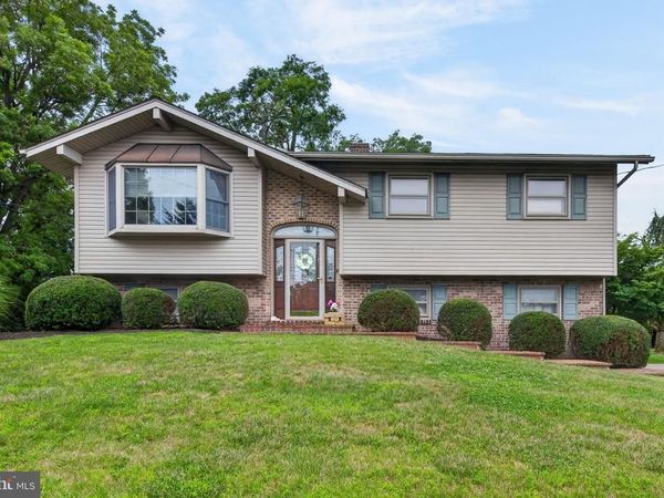 20 LOCUST STREET, TALMAGE, PA 17580