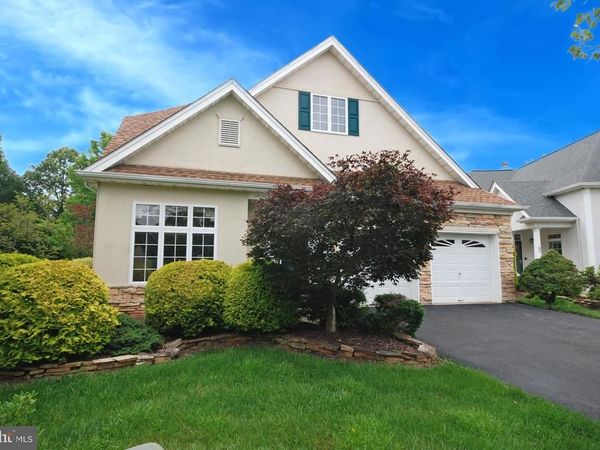 61 HONEYFLOWER LANE, PRINCETON JUNCTION, NJ 08550
