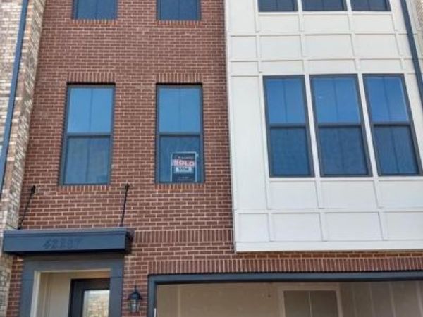42287 CRAWFORD TERRACE, BRAMBLETON, VA 20148