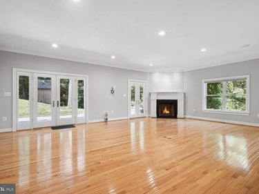 1530 FOREST VILLA LANE , MCLEAN, VA 22101