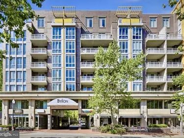 513 W BROAD STREET, Unit 605, FALLS CHURCH, VA 22046