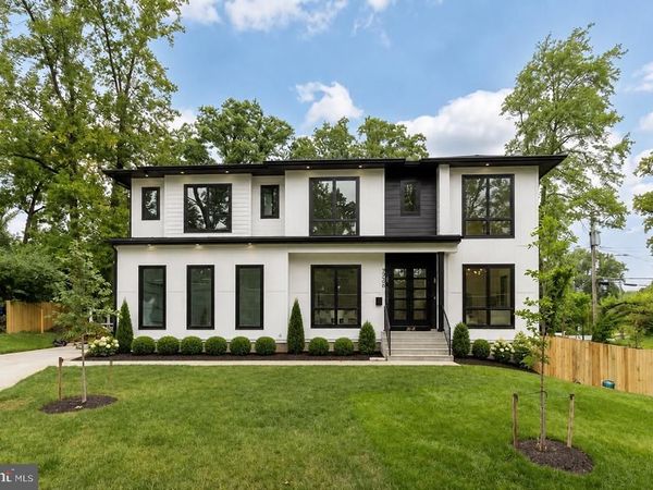 2000 OSWALD PLACE, FALLS CHURCH, VA 22043