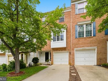2449 CLOVER FIELD CIRCLE, HERNDON, VA 20171