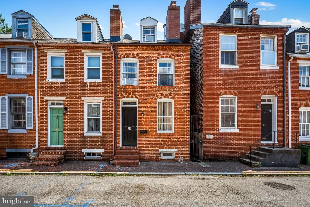 25 E Hamburg Street, Baltimore, MD 21230 Main Photo