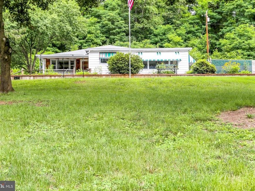 111 Juniata Parkway E , Newport, PA 17074 Main Photo