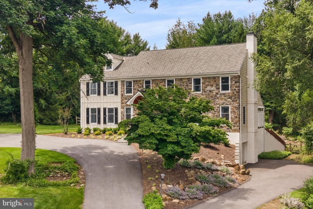 112 HUNT VALLEY CIRCLE, BERWYN, PA 19312