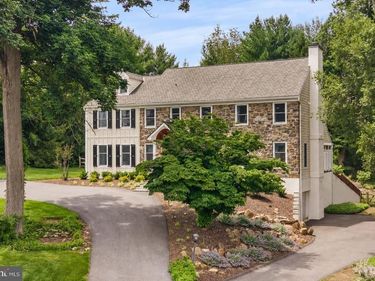 112 HUNT VALLEY CIRCLE, BERWYN, PA 19312