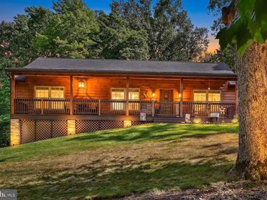 2237 TONTO DRIVE, AUBURN, PA 17922