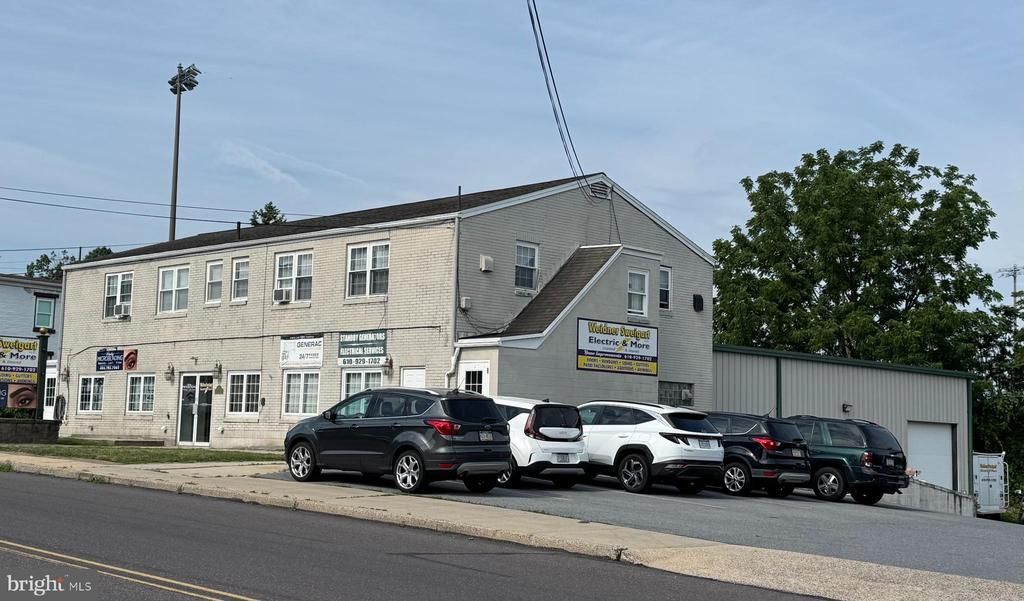 3534 KUTZTOWN ROAD, READING, PA 19605