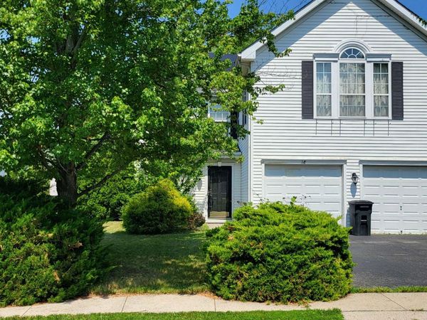 18 HEMINGWAY LANE, COLUMBUS, NJ 08022