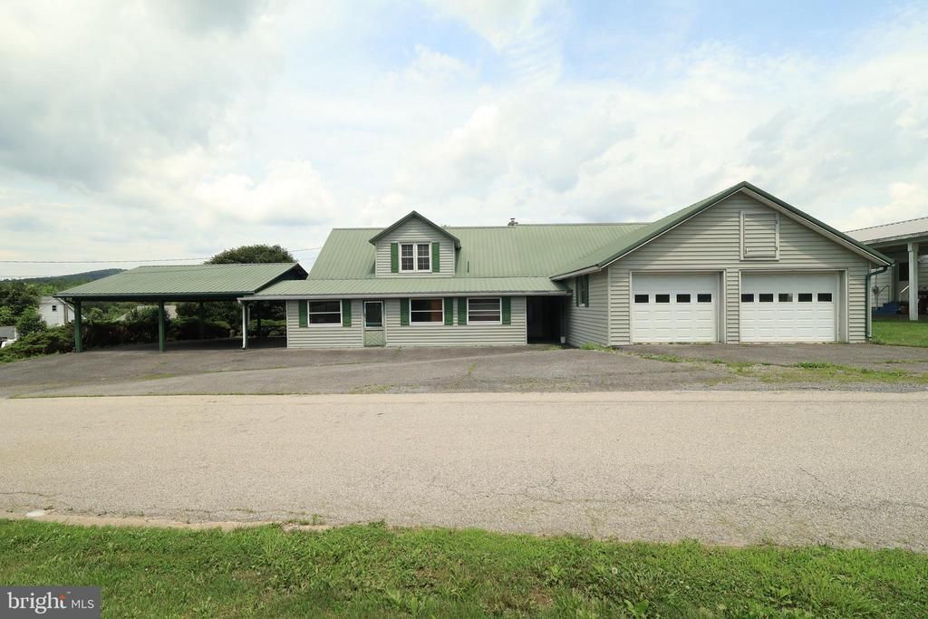 204 BOMBOY ROAD, HOWARD, PA 16841