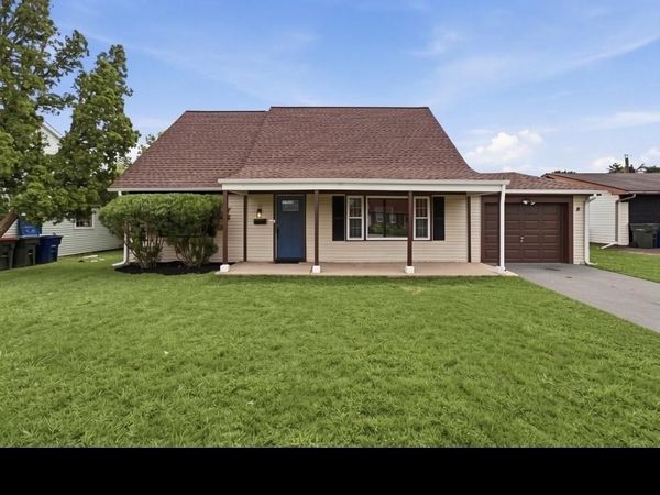 8 MARBORO LANE, WILLINGBORO, NJ 08046