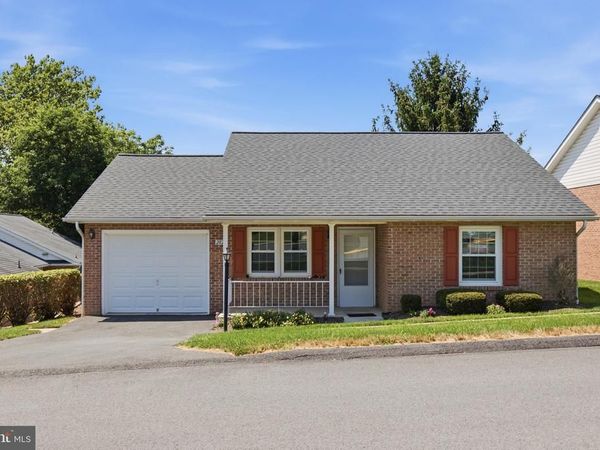 2820 CARLISLE DRIVE, Unit 15, NEW WINDSOR, MD 21776