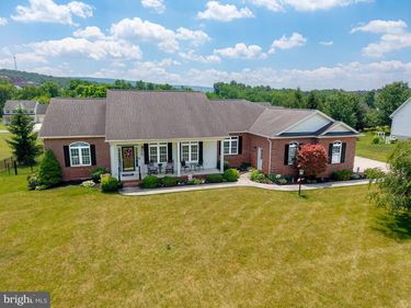 274 HAWTHORNE DRIVE, EVERETT, PA 15537
