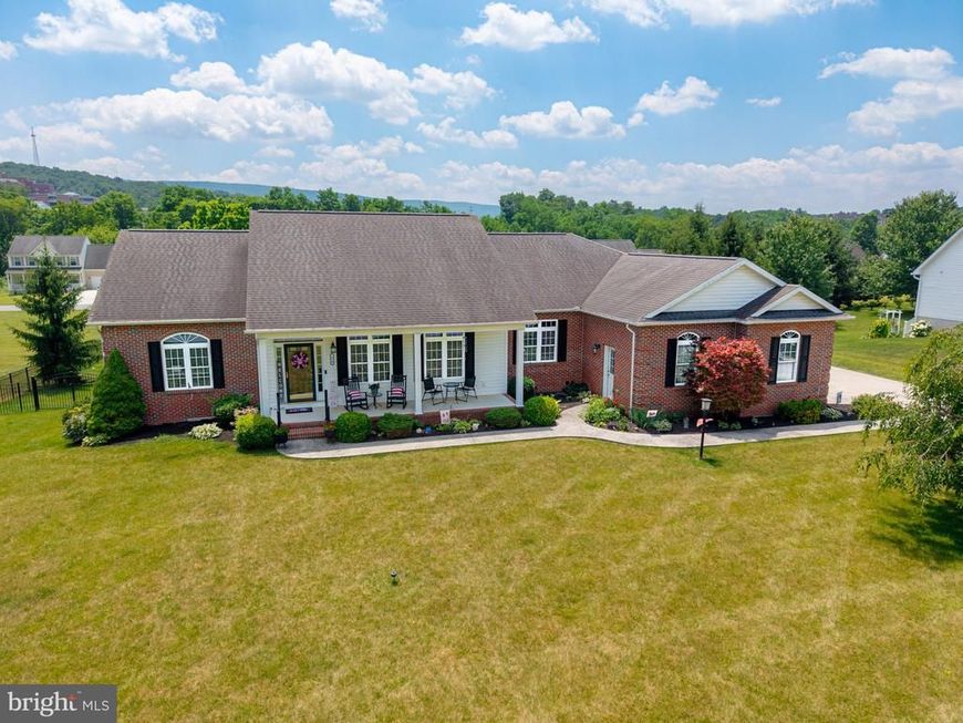 274 Hawthorne Drive , Everett, PA 15537 Main Photo