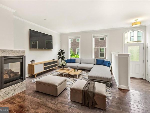 6 MAXWELL SQUARE , FREDERICK, MD 21701