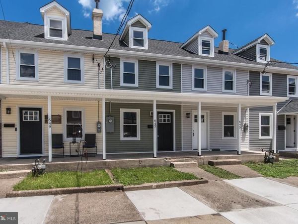 647 SPRUCE STREET , BRISTOL, PA 19007