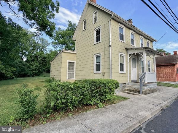 213 S S FAYETTE STREET , MERCERSBURG, PA 17236