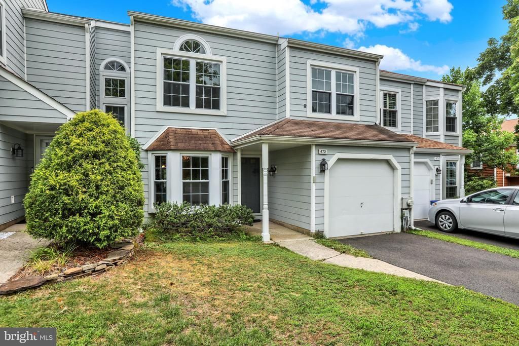 472 TRUMBULL COURT , NEWTOWN, PA 18940