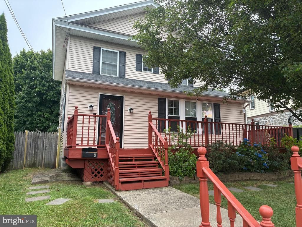 9 E ELBON ROAD , BROOKHAVEN, PA 19015