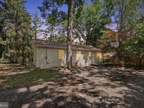 23 GENTIAN STREET, BROWNS MILLS, NJ 08015