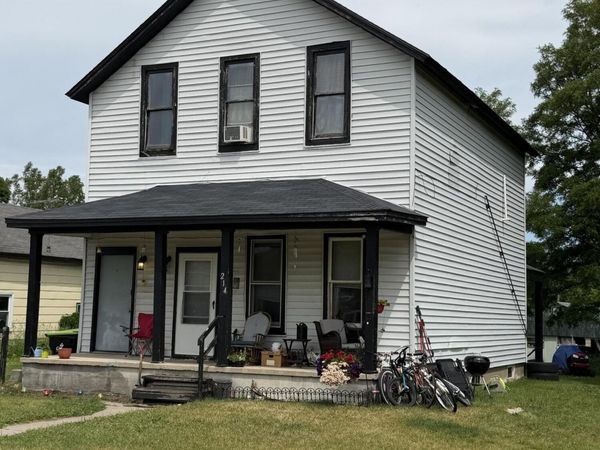 214 W Helen ST, Newberry, MI 49868