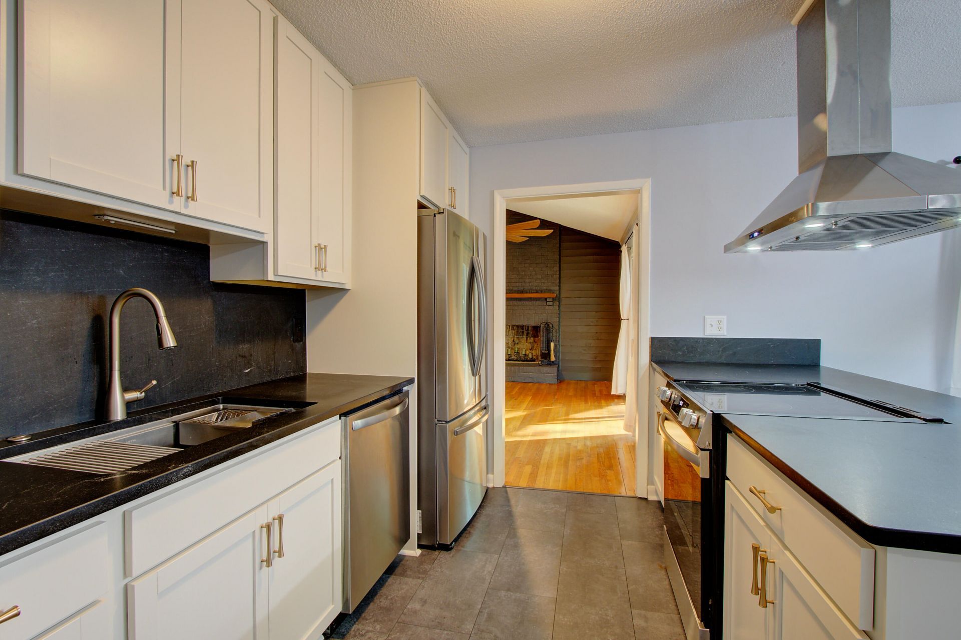 209 Chucker Drive Photo 10