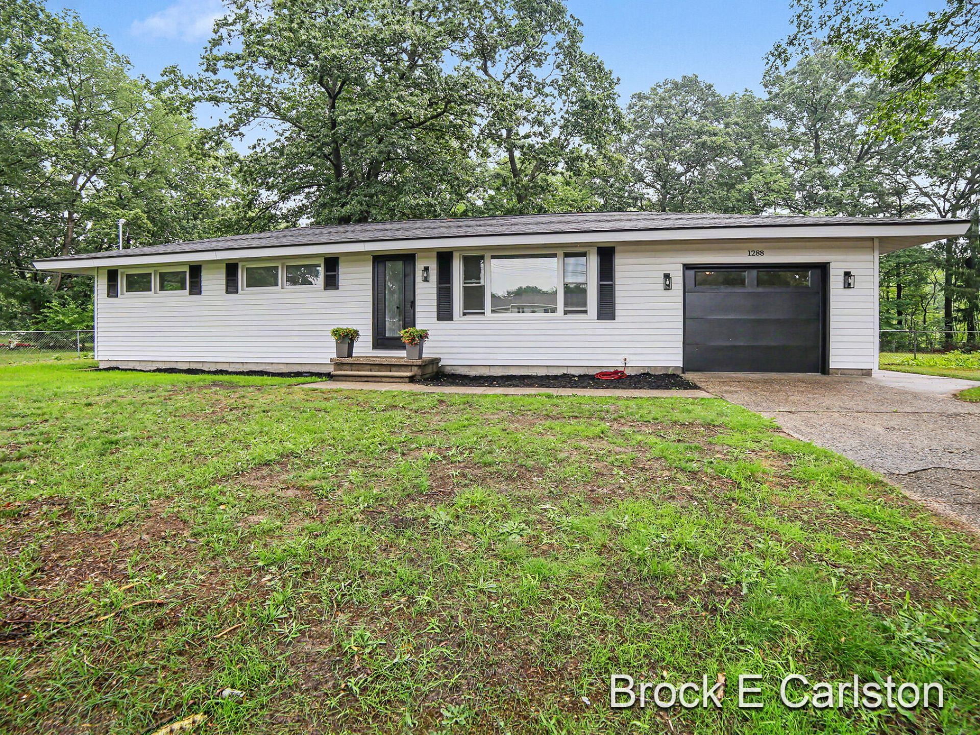 1288 Aspacia Street, Muskegon, MI 49445 Main Photo