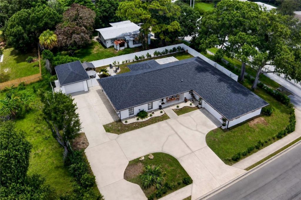 2700 16th Street, Vero Beach, FL 32960 Photo