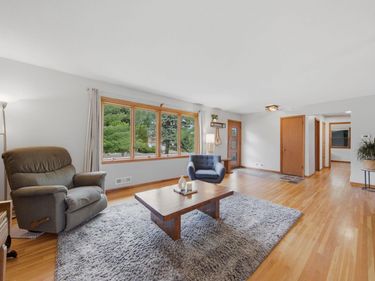 9532 Penn Circle, Bloomington, MN 55431