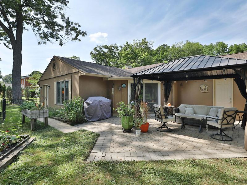 393 Charleston Avenue, Columbus, OH 43214 Photo 39