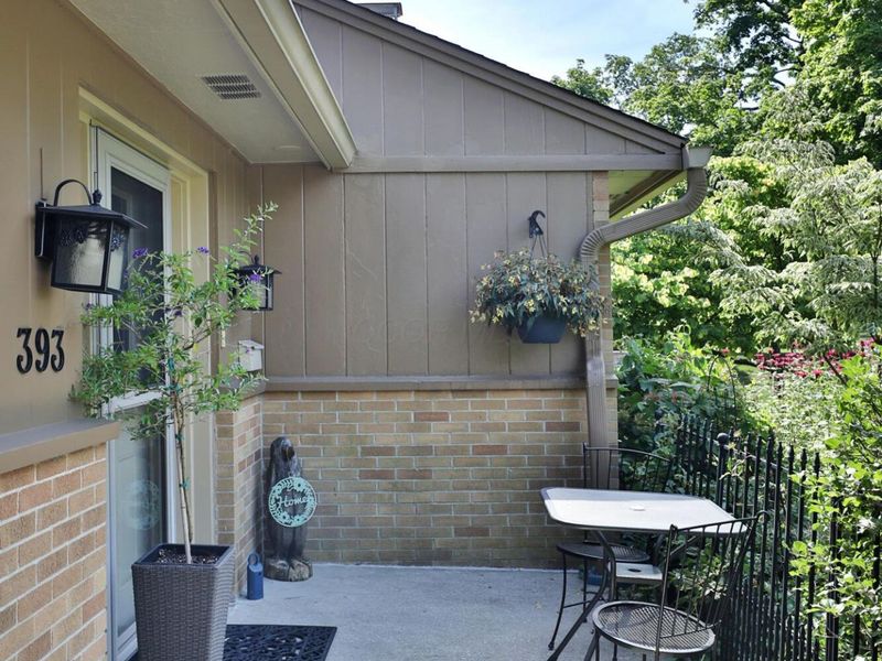 393 Charleston Avenue, Columbus, OH 43214 Photo 5