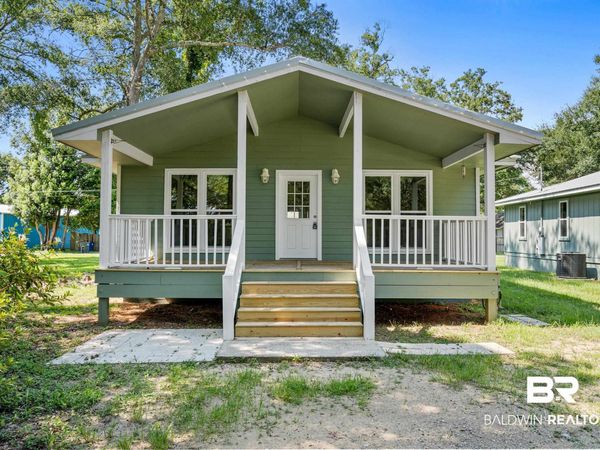210 W Verbena Avenue, Foley, AL 36535