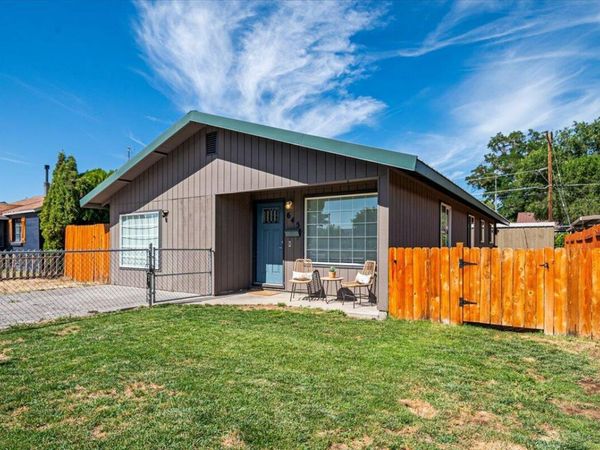 645 NW 7th Street, Redmond, OR 97756