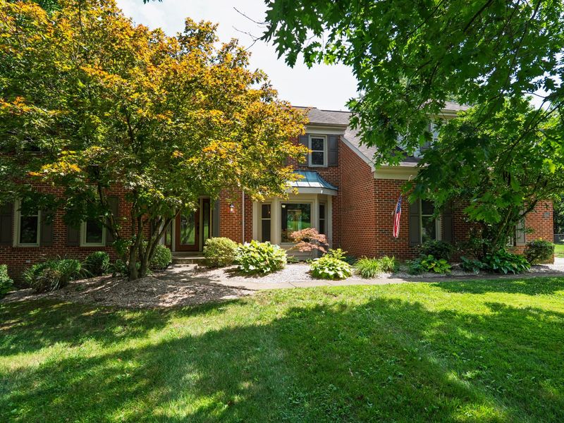 8142 Heatherwood Drive, Florence, KY 41042 Photo 1