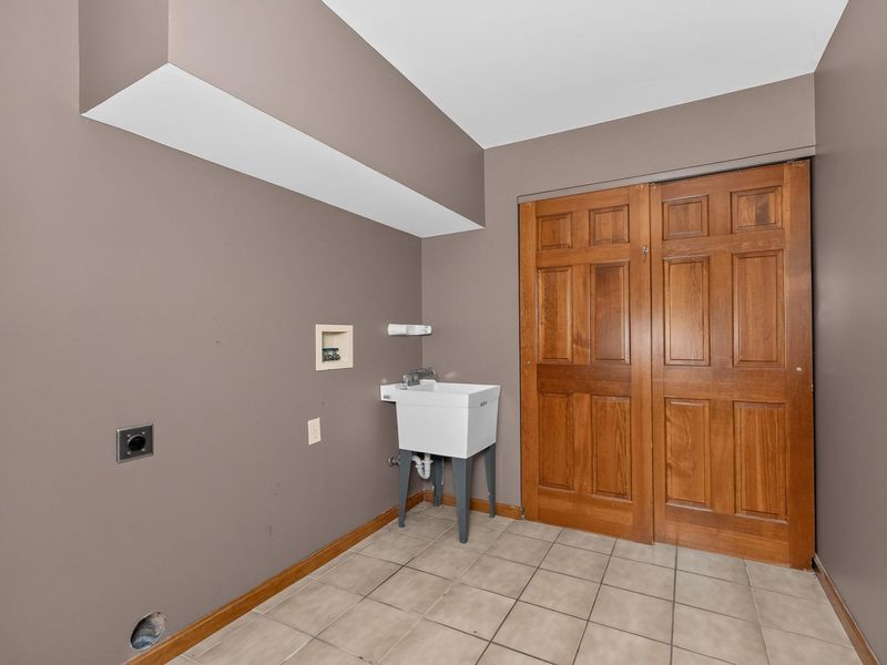 8142 Heatherwood Drive, Florence, KY 41042 Photo 19