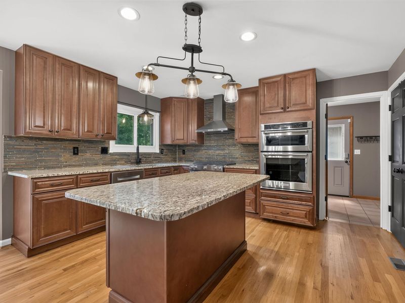 8142 Heatherwood Drive, Florence, KY 41042 Photo 5