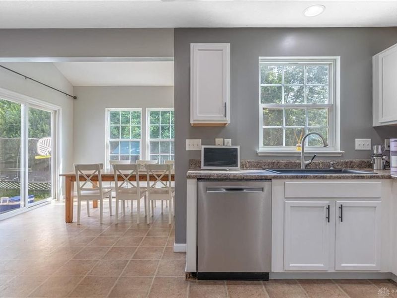 5060 Jessica Suzanne Drive, Morrow, OH 45152 Photo 11