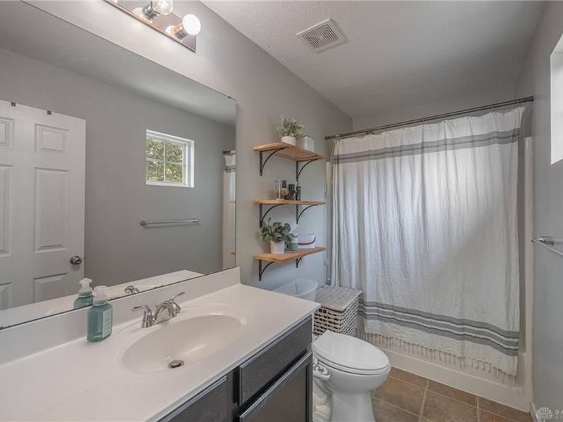 5060 Jessica Suzanne Drive, Morrow, OH 45152 Photo 18
