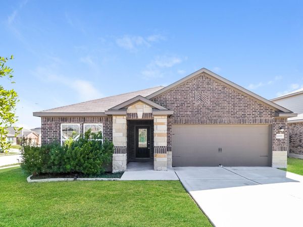 20017 Hubert R. Humphrey RD, Manor, TX 78653