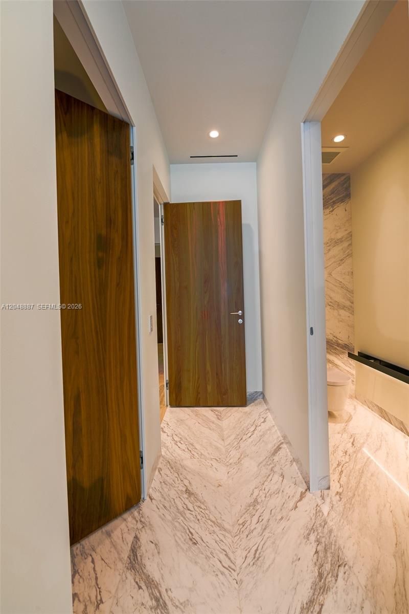 5 Grove Isle Dr , Unit L404, Coconut Grove, FL 33133 Photo