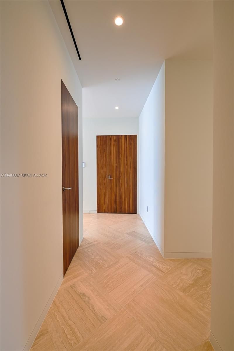 5 Grove Isle Dr , Unit L404, Coconut Grove, FL 33133 Photo