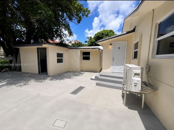1872 NW 1st St , Unit 3, Miami, FL 33125