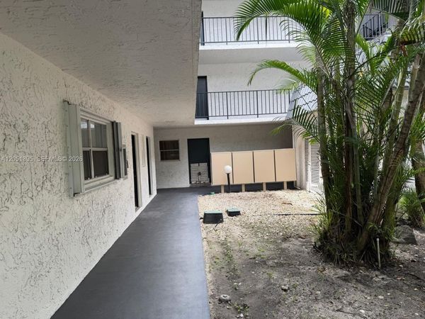 3280 Spanish Moss Ter , Unit 110, Lauderhill, FL 33319
