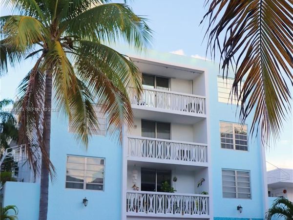 335 Collins Ave , Unit 203, Miami Beach, FL 33139