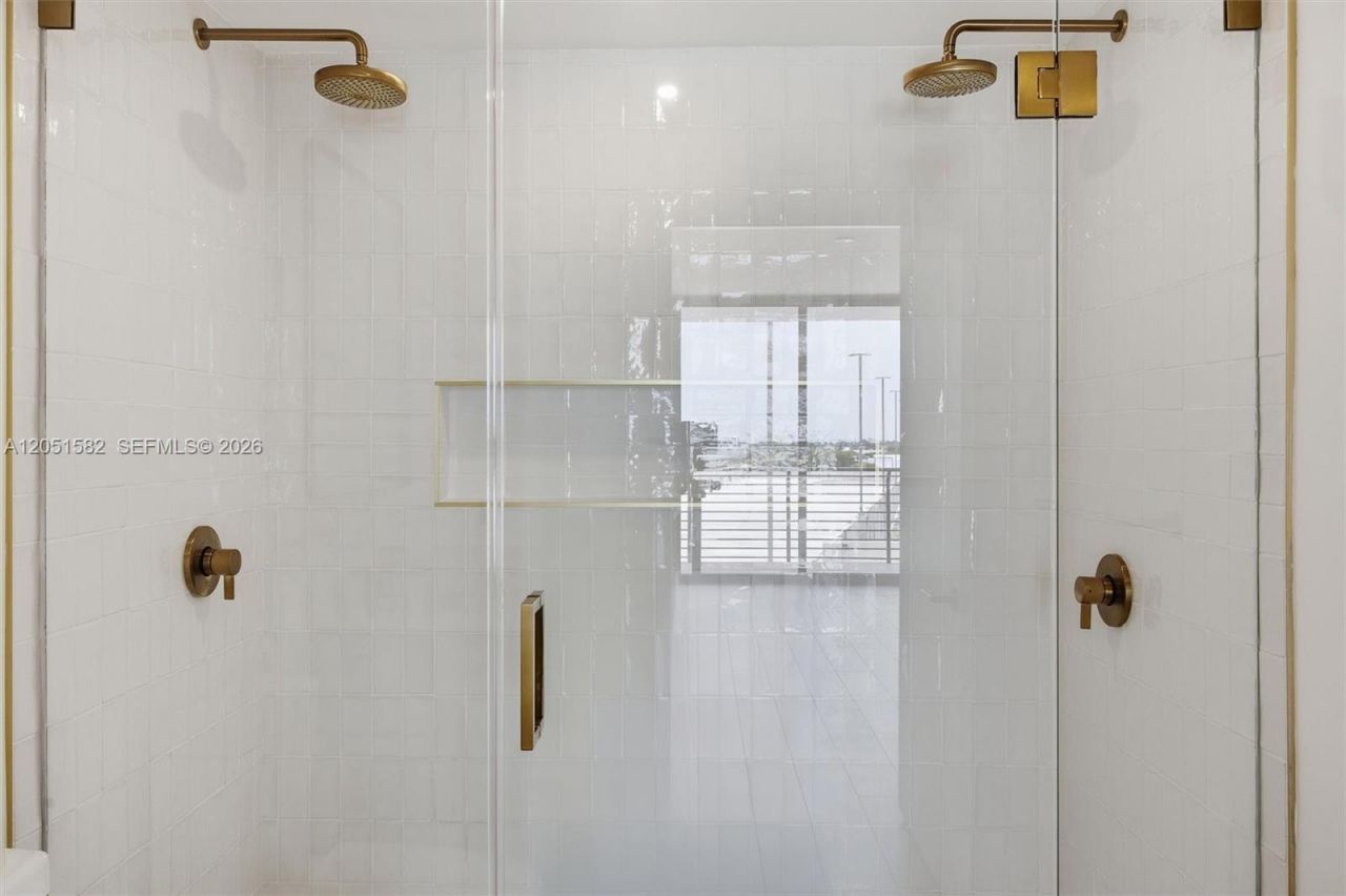 90 NE 32 St , Unit 616, Miami, FL 33137 Photo